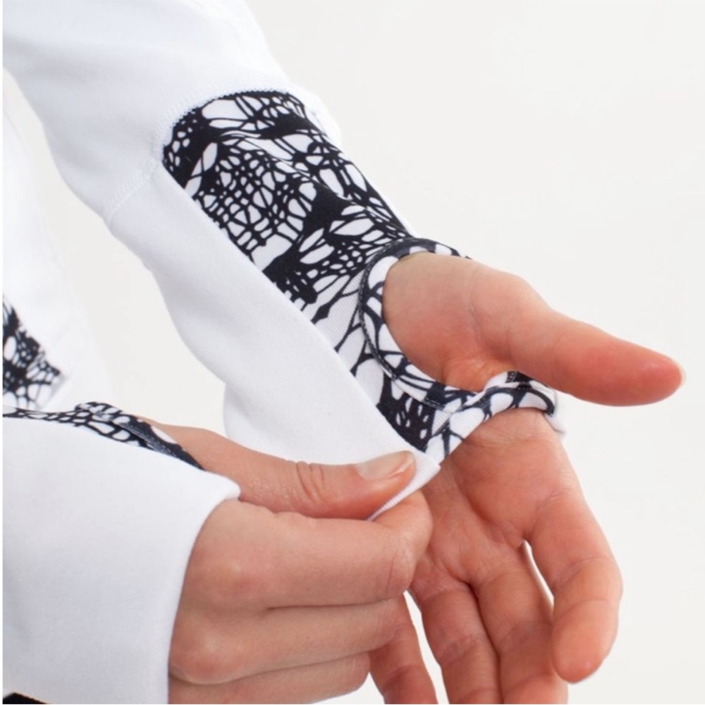 Lululemon White and Black Lace Jacket - Picture 3 of 8